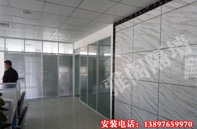 西寧為什么辦公室玻璃隔斷不能直接報價？