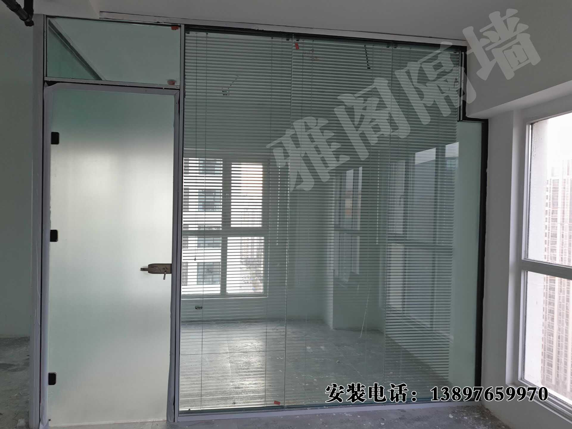 萬達(dá)soho A座25層，極簡單玻完工！