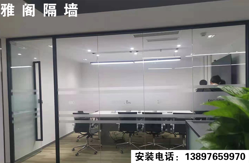 西寧城北歪歪樓單玻完工！